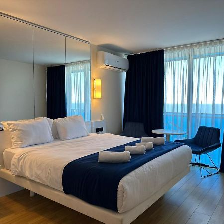 Orbi City Amazing Apartments Батуми Екстериор снимка